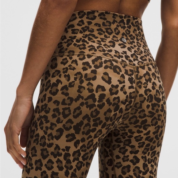 Lululemon’s Align HR Pant 25” - Picture 5 of 5